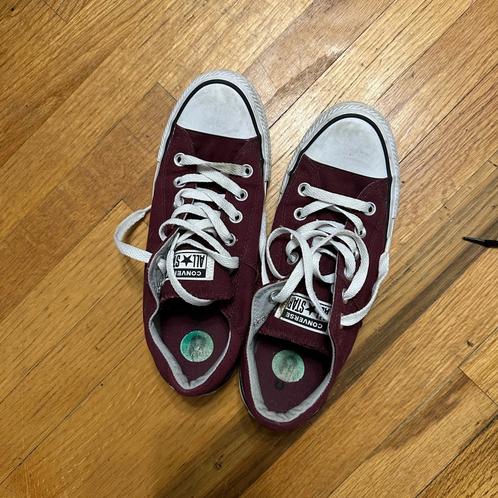 Converse Burgundy Sneakers